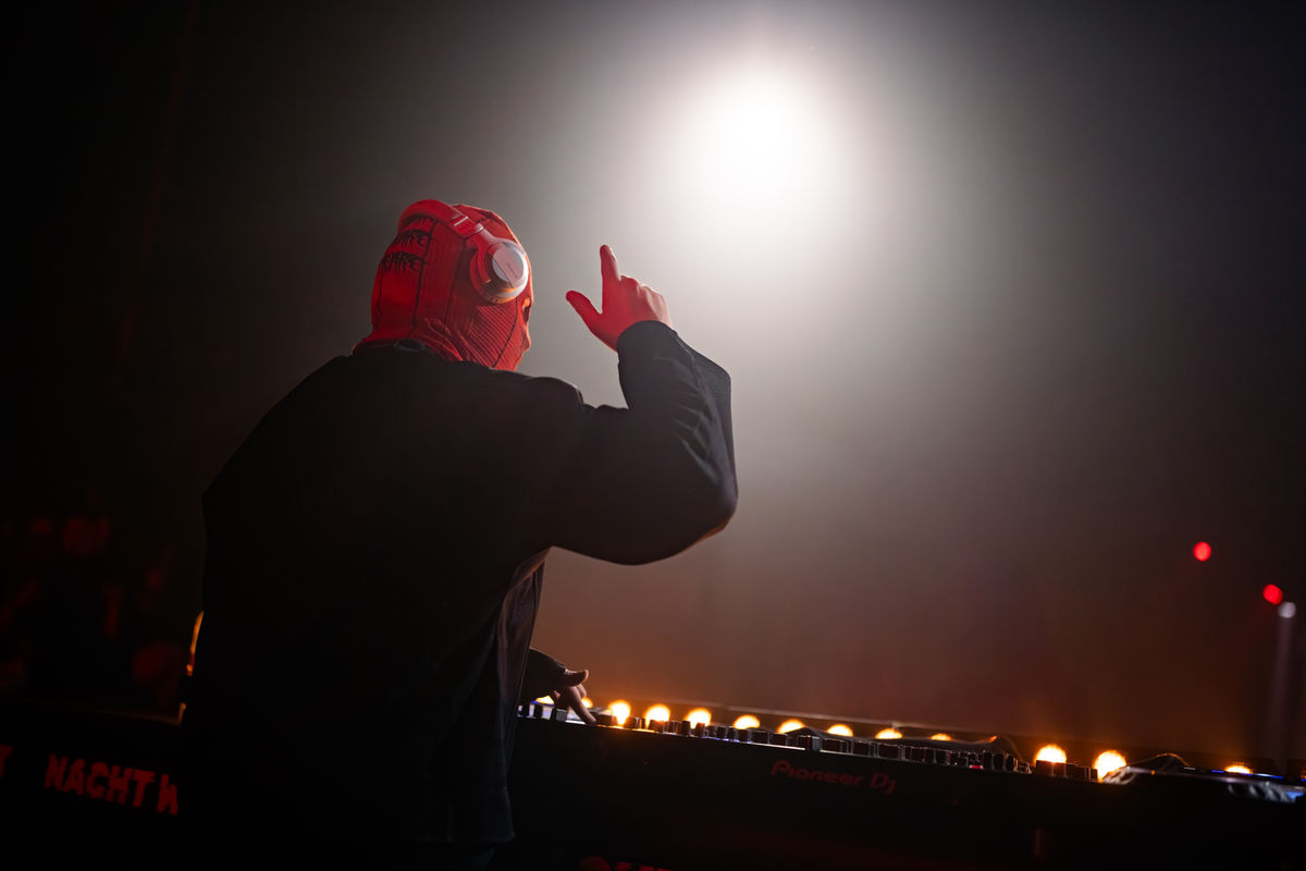 Loading... just a sec